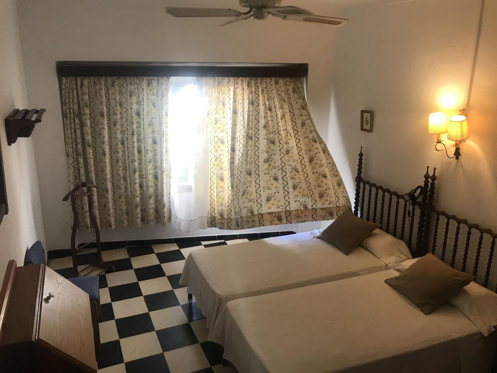 Hostal Cas Bombu Cala Ratjada  Kültér fotó